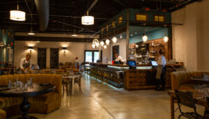5 Reasons to Support Local Restaurants