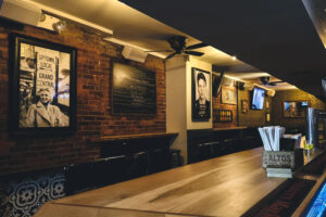 10 Reasons to Support Local Restaurants